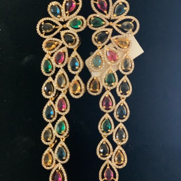 Zirconia Earring - Picture 2 of 2